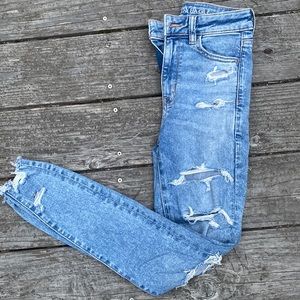 American Eagle super high rise jegging crop distressed light blue size 0
